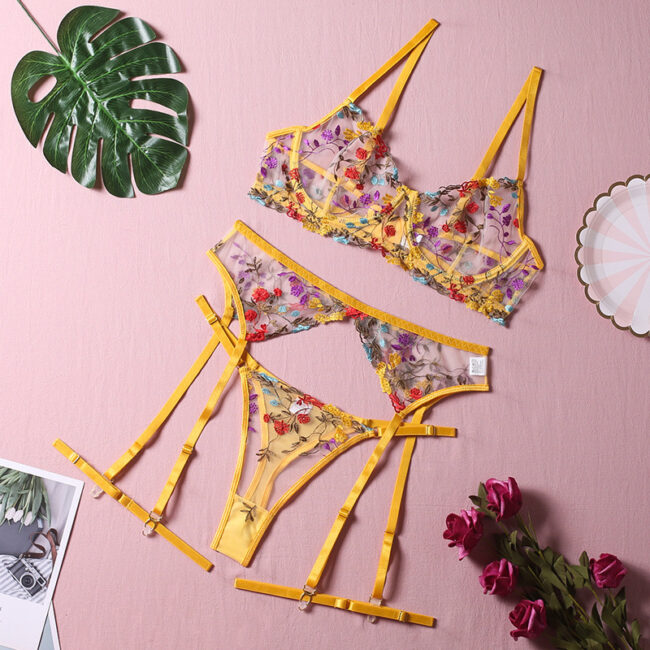 Love of Body - Sensual Lace Underwear Set with Transparent Embroidery and 3-Piece Garters - Image 10